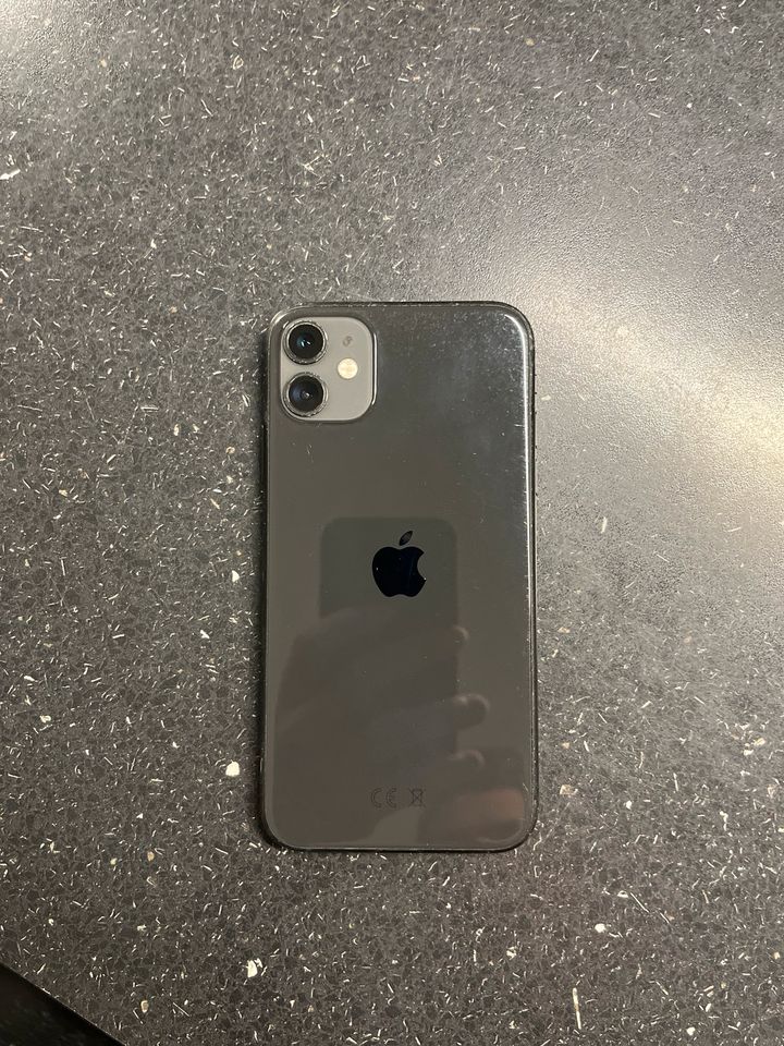 iPhone 11 Display touch defekt in Lohmar