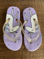 Einhorn Flip Flop lila Gr. 30 Zara H&M München - Schwanthalerhöhe Vorschau