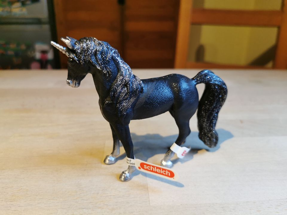 Schleich schwarzes Einhorn Exclusive Einhorn schwarz 72195 in Bad Gandersheim