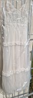 Elegantes Brautkleid mit floralen Stickereien in „offwhite“ Hessen - Heusenstamm Vorschau