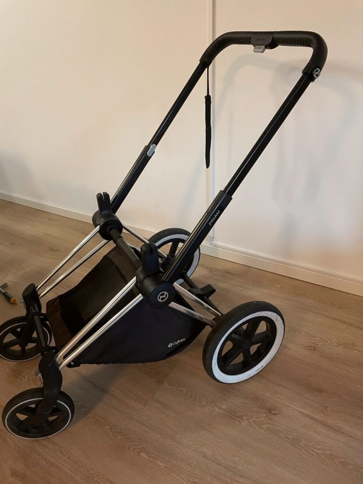 CYBEX Priam Platinum klappbar Kinderwagen Gestell + Sitz Beige in Berlin