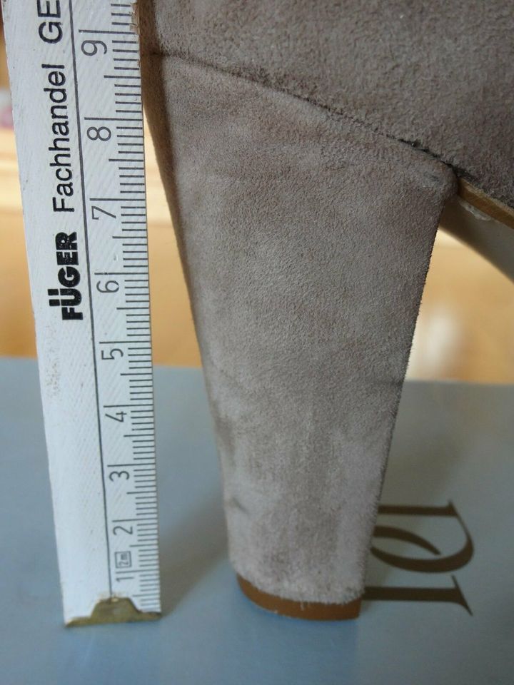 ♡ Leder Pumps / Peeptoes - Gr. 38 in Fb. beige ♡ in Königsdorf