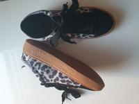 Esprit Sneaker NEU Leo Print Gr. 38 Rheinland-Pfalz - Mainz Vorschau