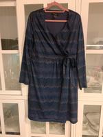 Blau gemustertes Kleid von Tchibo Woman Gr. 40/42 neu Thüringen - Jena Vorschau