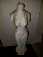 Kleiderpuppe Büste weiblicher Torso Körper Ständer 100x25 Figur Nordrhein-Westfalen - Gelsenkirchen Vorschau