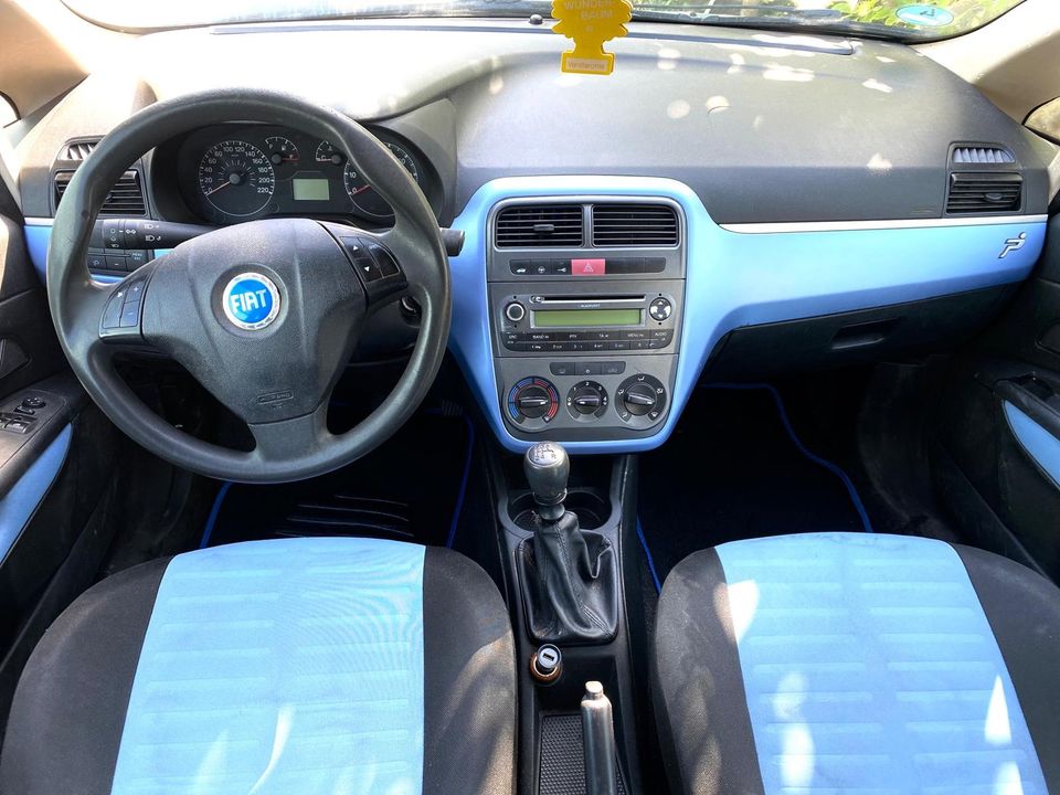 Fiat Grande Punto 1.4 TÜV 04/2026 Alufelgen Klimaanlage in Seelze