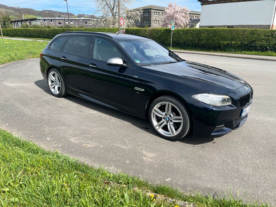 BMW M550D XDrive Touring F11 LCI M550 Diesel HU neu in Arnsberg