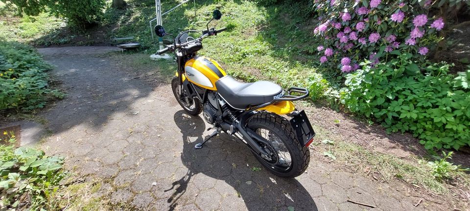 Gepflegte Ducati Scrambler in Ennepetal