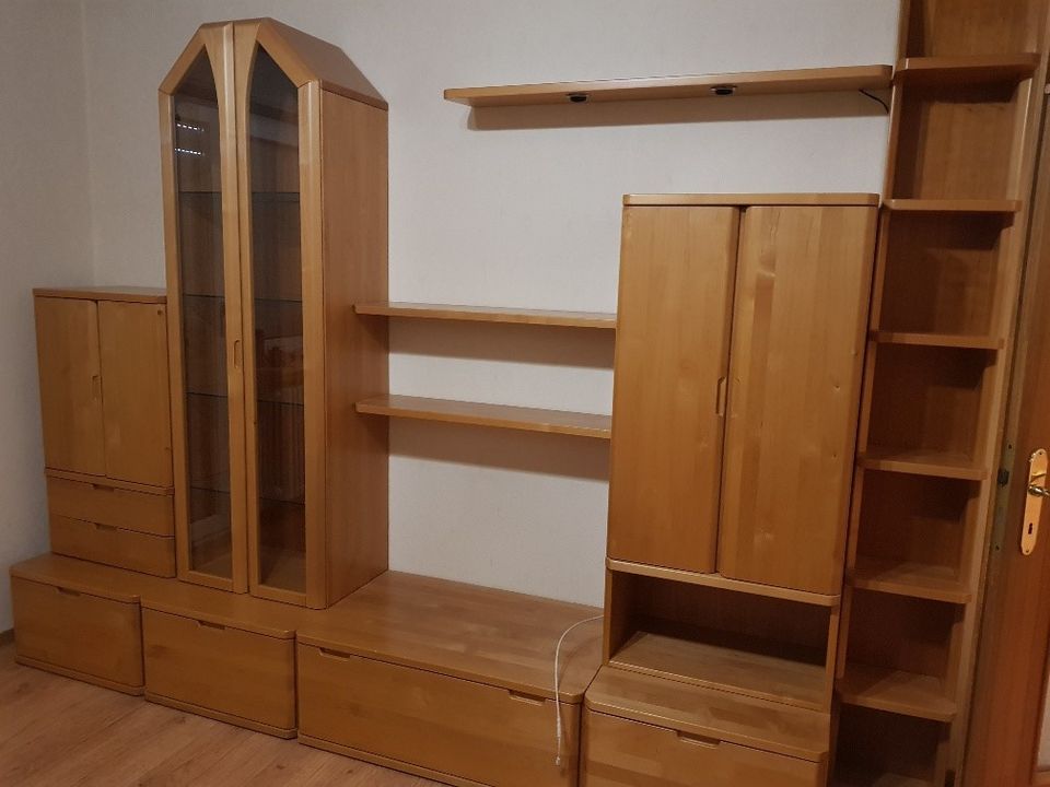 WOHNWAND,WOHNZIMMERSCHRANK HOLZ STABIL HOCHWERTIG in Viernheim