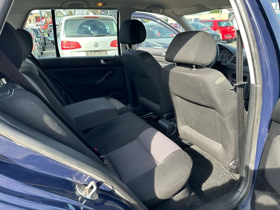 Volkswagen Golf 1.4 Comfortline in Paderborn