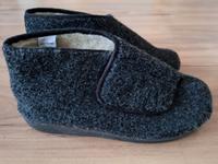 Pflegeschuhe/Hausschuhe Gr. 44 Niedersachsen - Stuhr Vorschau