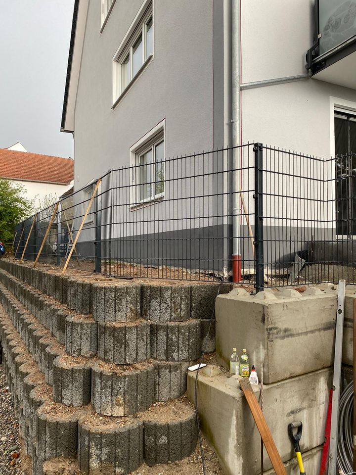 Doppelstabmatten Zaun Beton Zaun Gartenzaun Schiebetor Sichtschutzmatten in Neschwitz