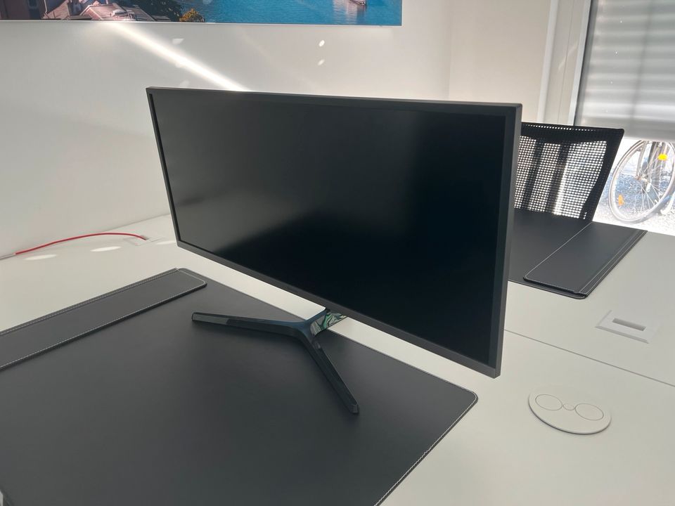 Samsung S34J550WQU 34" Zoll Display/Monitor in Offenbach