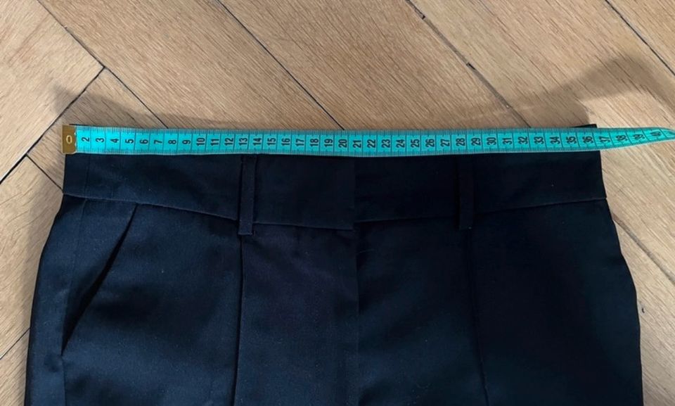 Hose im Anzugstil hoch geschnitten / high waist in Berlin