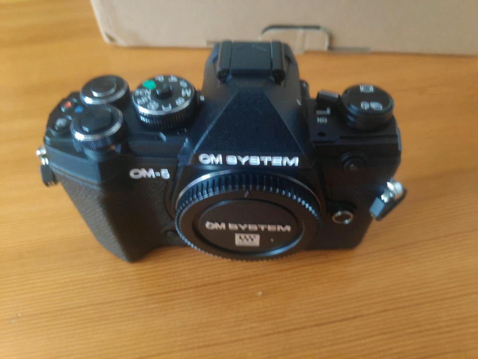 Top Angebot Olympus OM-5 Kamera in Magdeburg