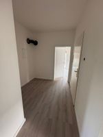 Zentrale 3 Zimmer Wohnung in Hameln. Neu renoviert! Niedersachsen - Hameln Vorschau