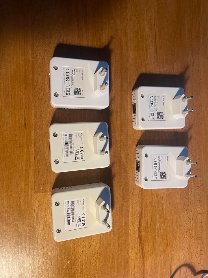 Devolo dlan 200 AV mini Stecker Adapter 5 Stück in Duisburg