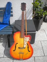 1960er Klira Triumphator de Luxe Archtop Gitarre mit Zubehör Nordrhein-Westfalen - Mönchengladbach Vorschau