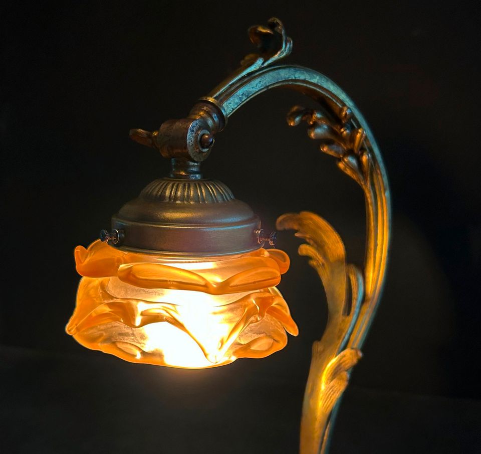 Antike Louis XV Tischlampe Lampe Rosenglas Messing Vergoldet 1920 in Aachen