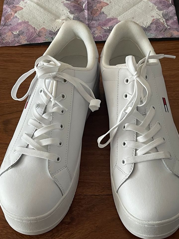 Tommy Hilfiger Sneaker - neu - in Bonn