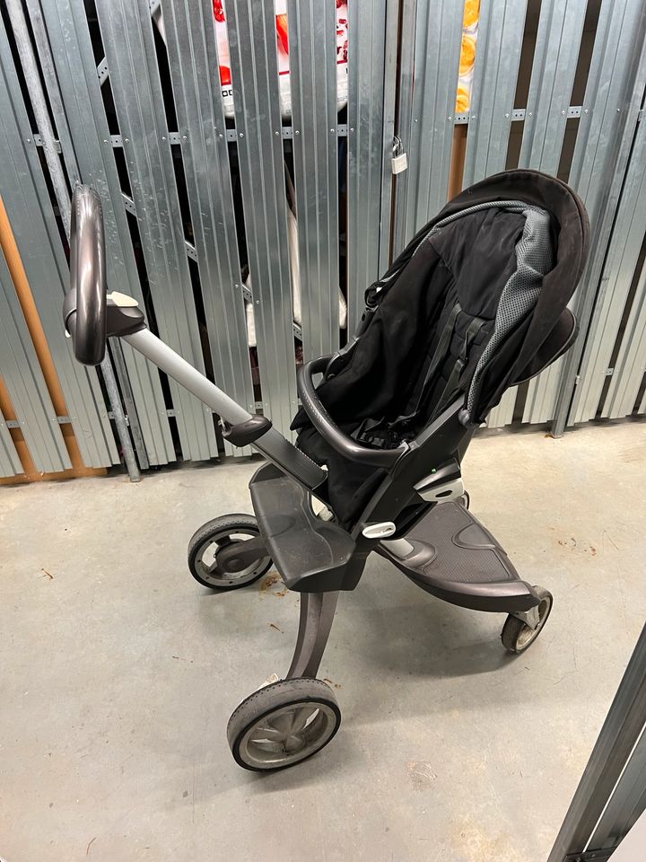 Stokke Kinderwagen xplory schwarz in Berlin