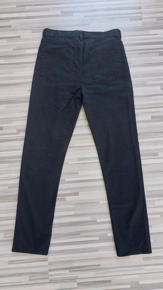 Jeans h&m Gr. 30/32 schwarz Slim fit in Solingen