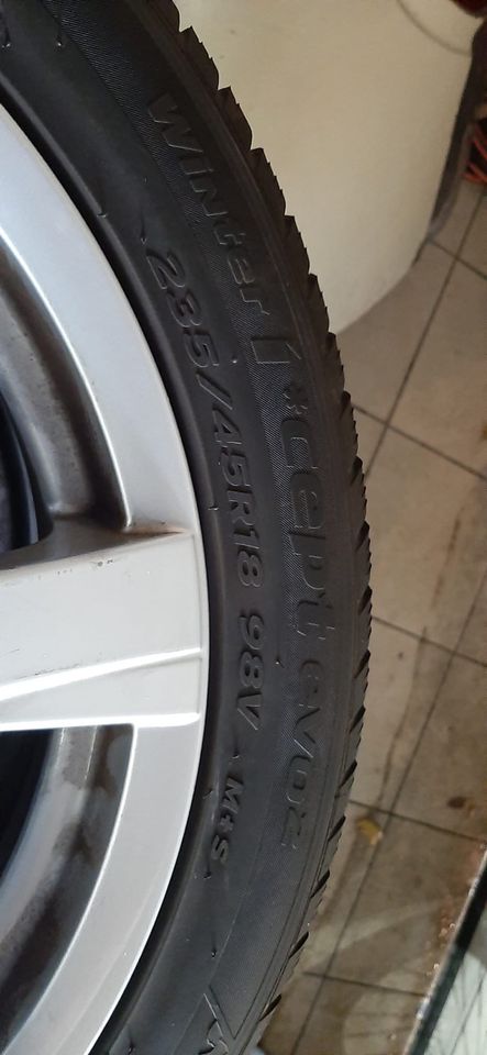 Winterreifen Hankook Größe 235/45R18 98V auf ATS Felgen! in Baesweiler