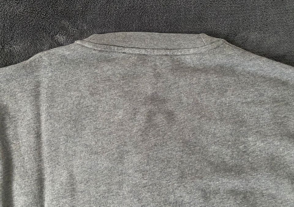 Acne Studios Sweater in Grau Gr. S (oversized) in Berlin