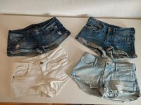 4x Jeans Shorts Gr. XS 34/36 komplett denim weiß hotpants Baden-Württemberg - Fellbach Vorschau