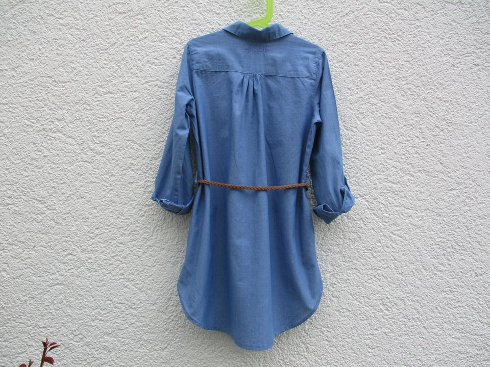 H&M Blusenkleid / lange Bluse mit Gürtel blau Mädchen 134 in Ravensburg