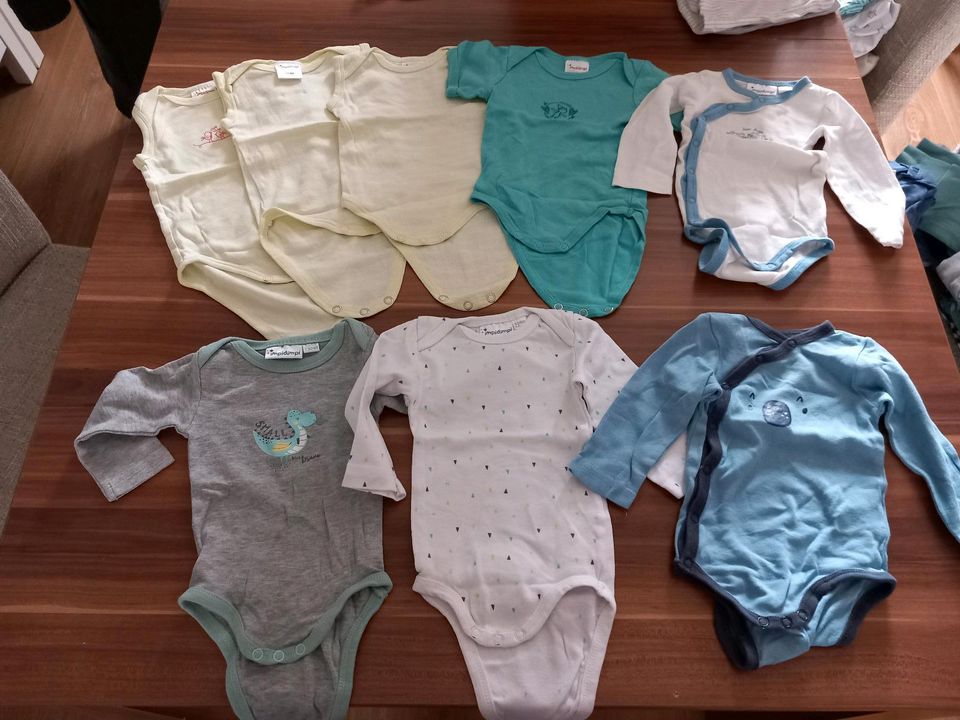 8 Baby Bodys Impidimpi Größe 62/68 in Kreuzau