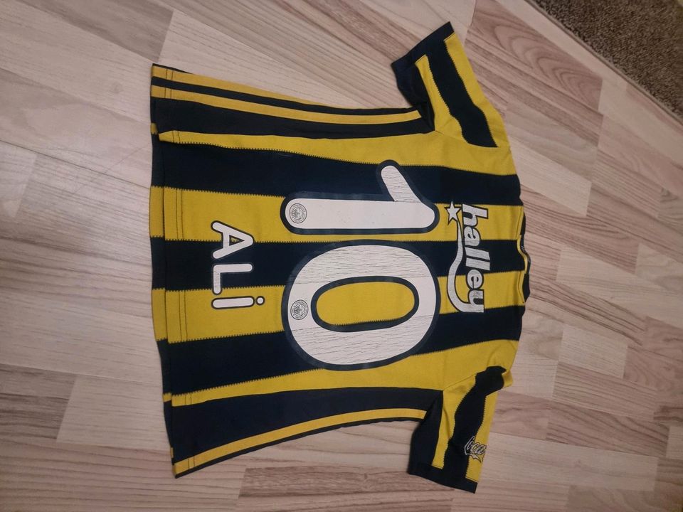 Fenerbahçe Trikot mit Short für Kinder in Burgdorf