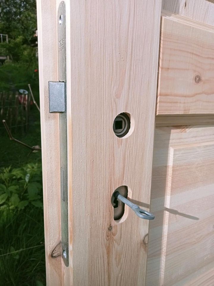 Schmale Tür, Holztür, Neu und ohne Zarge in Oldenburg