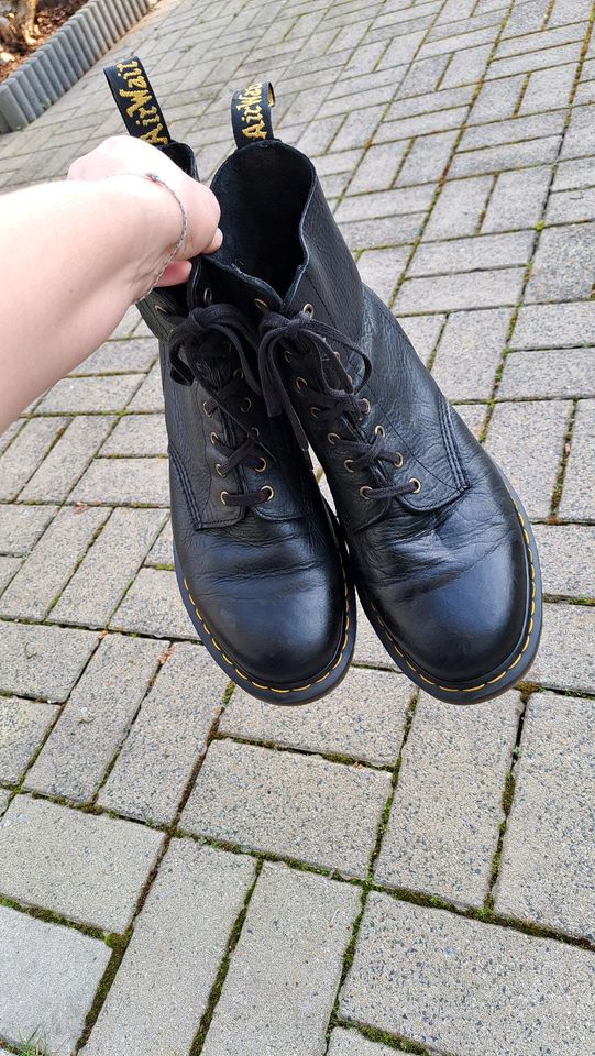 Dr. Martens Stiefel Ambassador 47 schwarz in Hamm