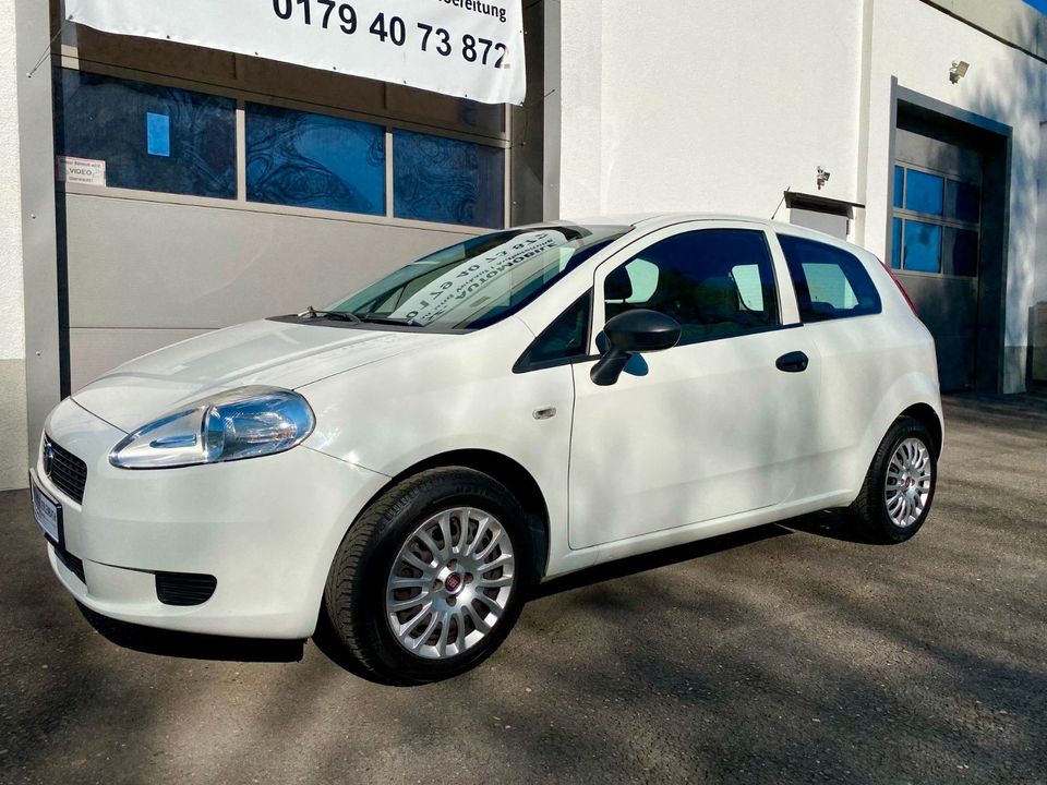 Fiat Punto 1.2 8V,KLIMAANLAGE,NEUE TÜV in Erlenbach