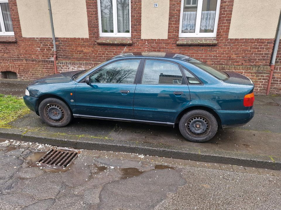 Audi A4 b5 1.6l kein Notverkauf in Dortmund