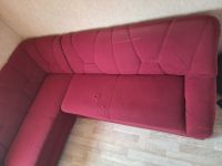 Couch rot 2,30m x1,80m ausziehbar zu verschenken Nordrhein-Westfalen - Möhnesee Vorschau