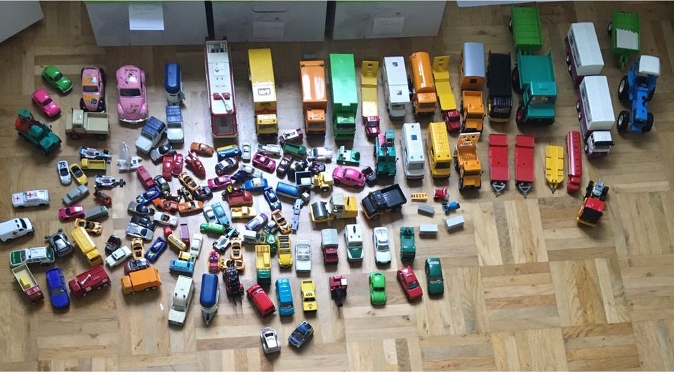 Fast 100 Autos aus den 60 er- Jahren in Königswinter
