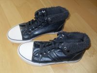 Schuhe Chucks mit Fell Gr. 32 Hessen - Brechen Vorschau