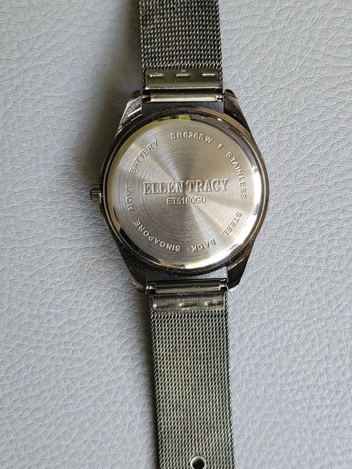 Damen- Armbanduhr von Ellen Tracy, grau in Bergholz Rehbrücke