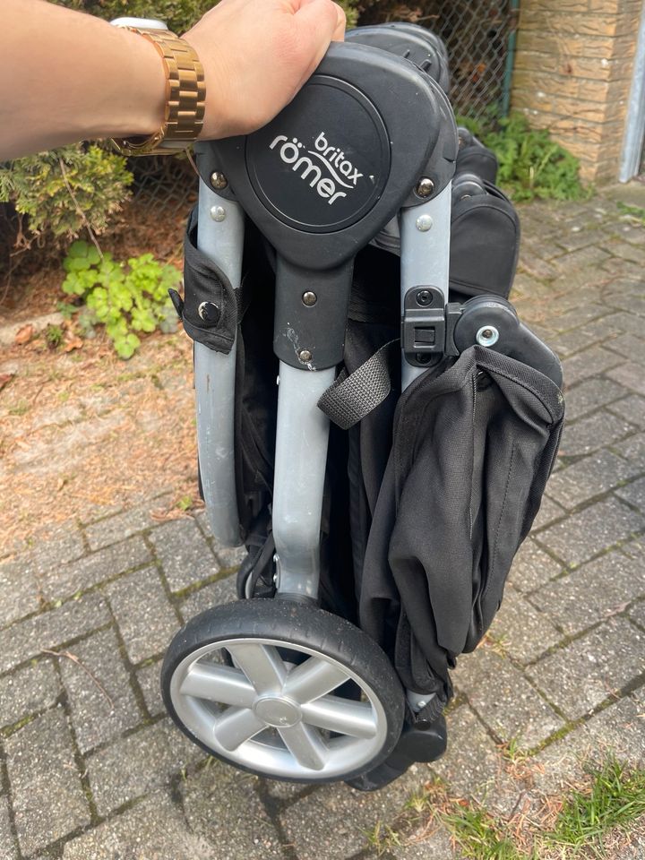 Geschwister Buggy Britax Römer  B-AGILE DOUBLE in Geestland