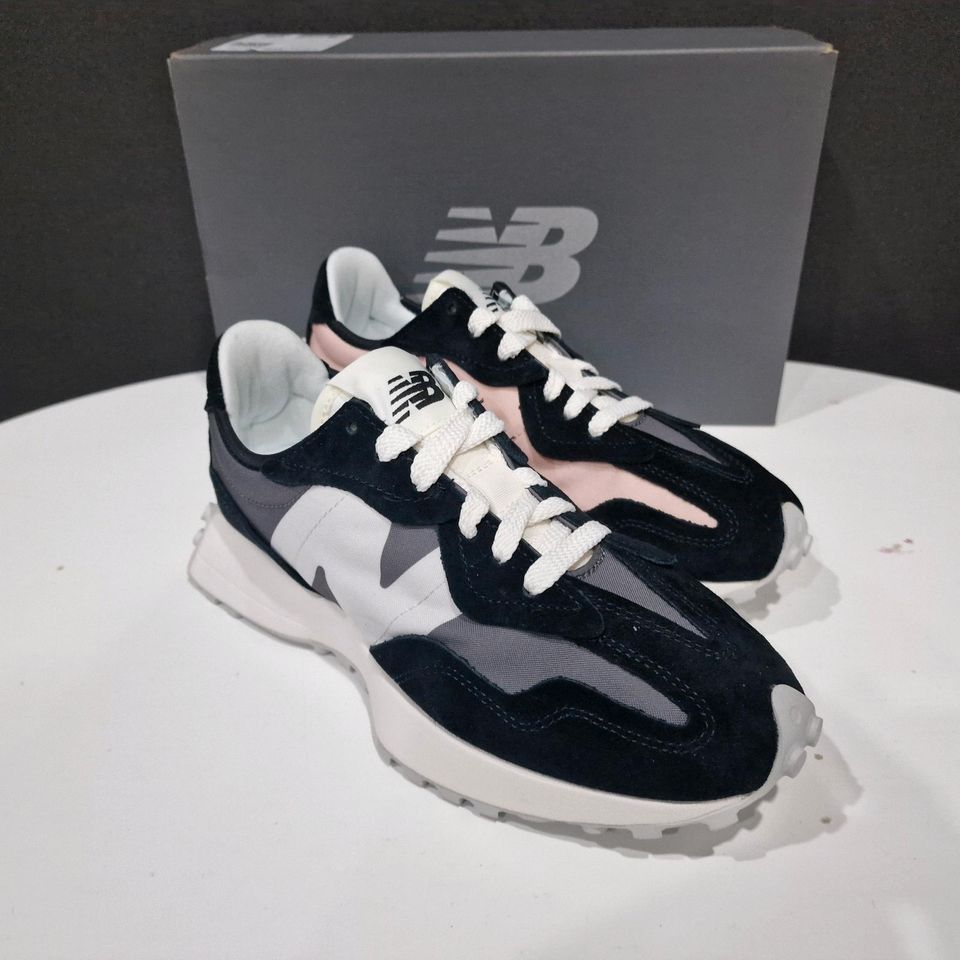 New Balance U327WEM Unisex Gr. 41,5 in Bad Arolsen