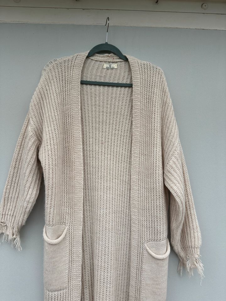 Creme weisse Strickjacke Weste Cardigan Impress Italy One Size in Birkenfeld