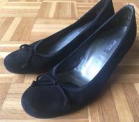 Pumps schwarz Wildleder Paul Green 6 1/2 TOP Hessen - Ahnatal Vorschau