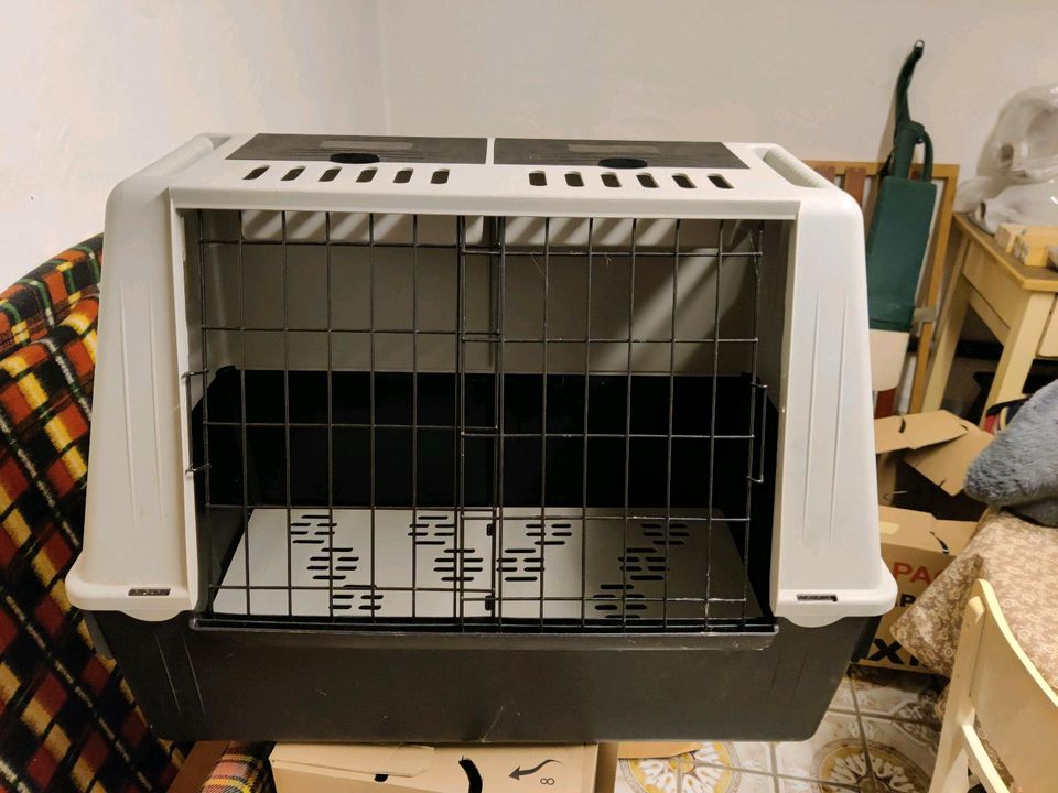 Hundetransportbox,Fressnapf,kaum gebraucht,82x50x60cm in Saarbrücken