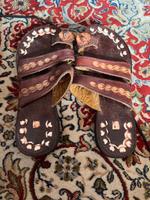 Handarbeit Leder Sandalette aus Jamaica Gr 40 Friedrichshain-Kreuzberg - Kreuzberg Vorschau