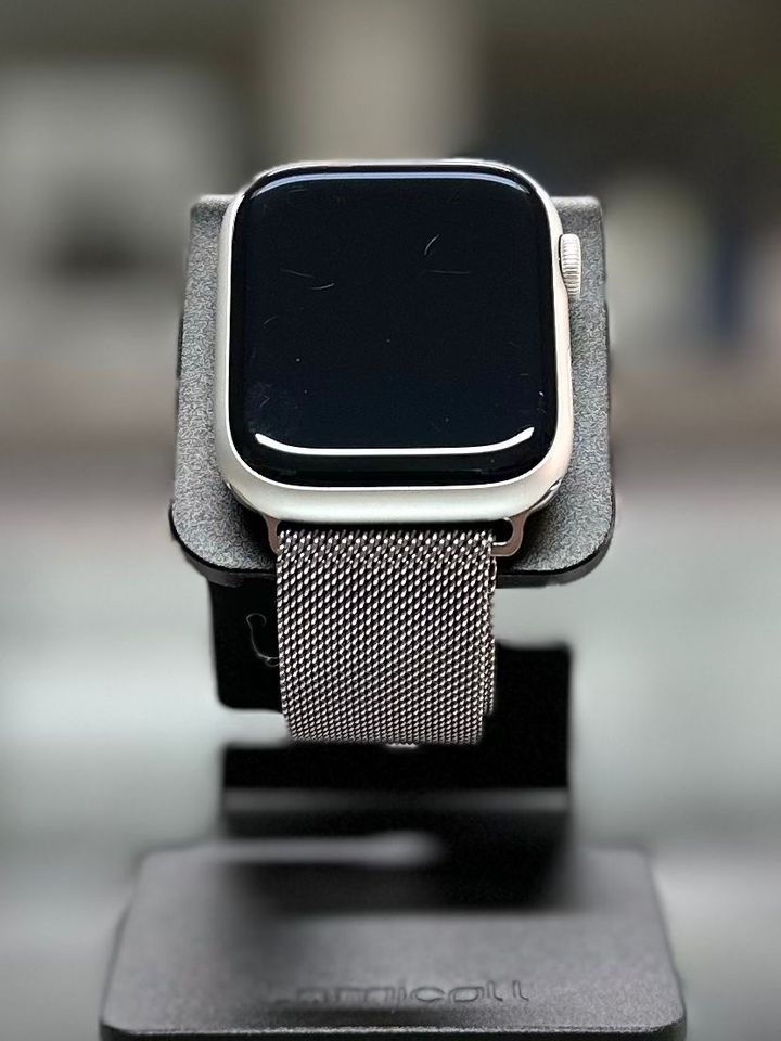 Apple Watch Series 8 45mm in Villingen-Schwenningen