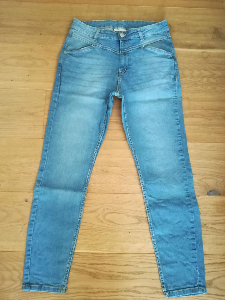 Damen Jeans Stretch Gr. 38 Hellblau in Freiburg im Breisgau