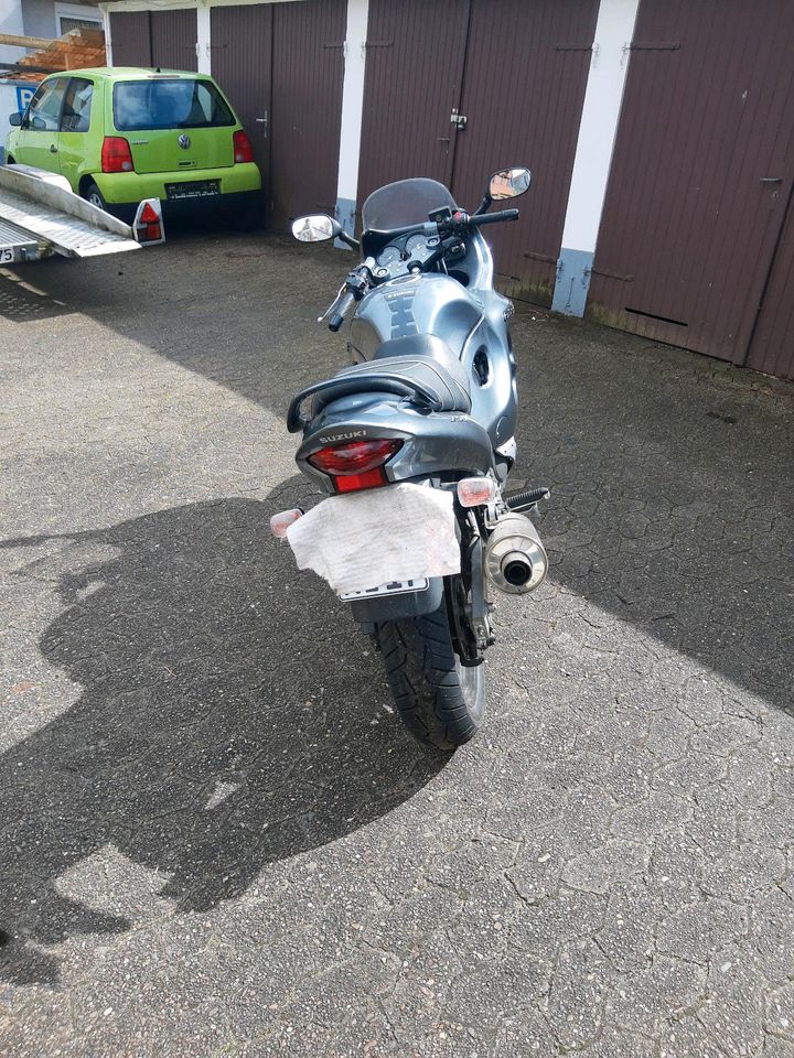 Suzuki GSX 750 F in Bremen