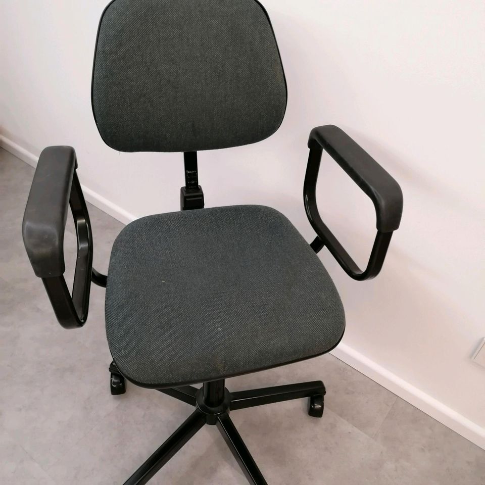 Drehstuhl/Bürostuhl. Gebraucht. Von Sedos. in Ganderkesee